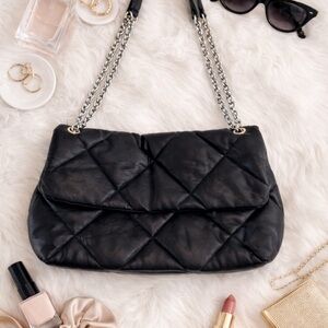 Elegant Black Quilted Shoulder Bag